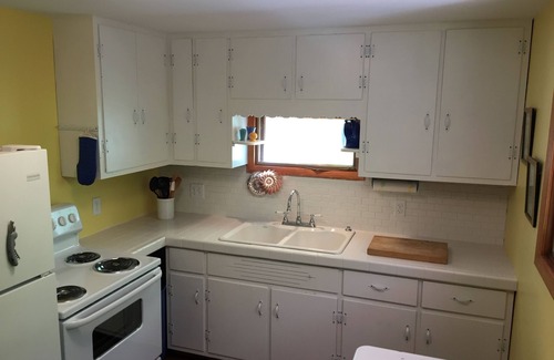 Sackets Harbor Cottage | Picturesque Lake Front Hotel in Historic Sackets Harbor