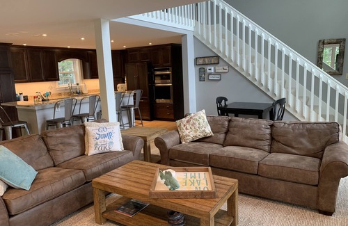 Wakefield House | Idyllic Lake Front Home on Great East Lake with Pool