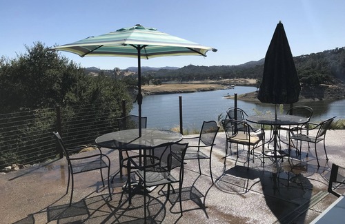 Paso Robles House | Beautiful Lakefront Home with Private Dock and Spa Access