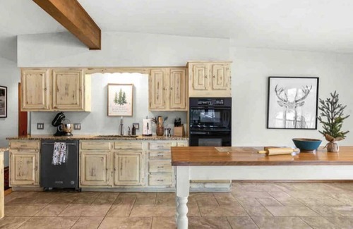 Kimberling City House | Experience Breathtaking Views at Table Rock Lake Home