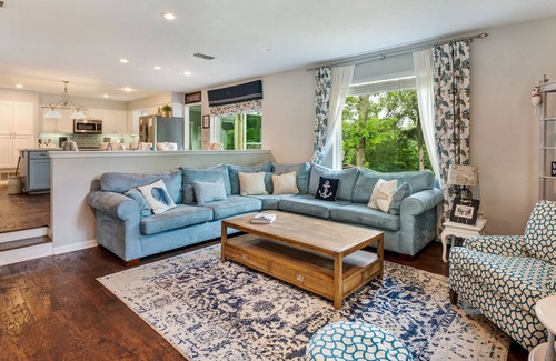 Holly Lake Ranch House | Picturesque Lake Front Retreat with Hot Tub and Kayaks