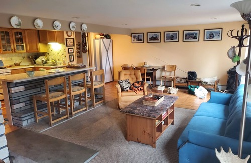 Deposit House | Lake Front House with Pool and Scenic Lake Views