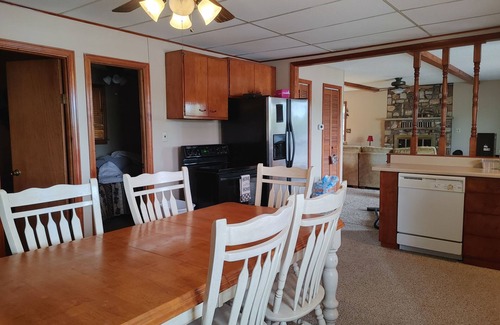 Edwards Cottage | Lakefront Retreat with Dock, Rated 9.6 - Pet Friendly Stay