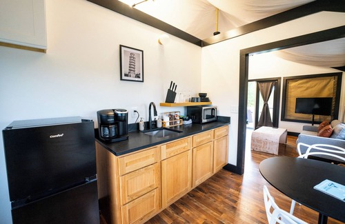 Cedar Bluff Resort | Lake Front Luxury Glamping Tent Suite: Hot Tub & Lake Views