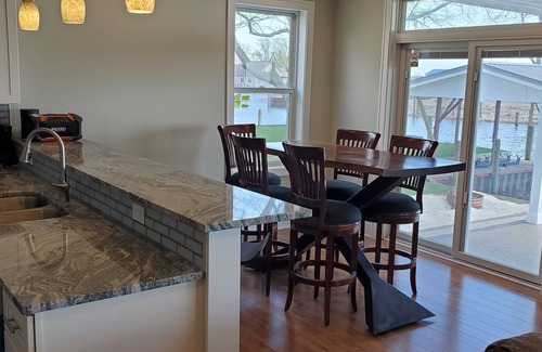 Anchorville House | Prime Lakefront Retreat Near Cabana Blues Resort with Hot Tub