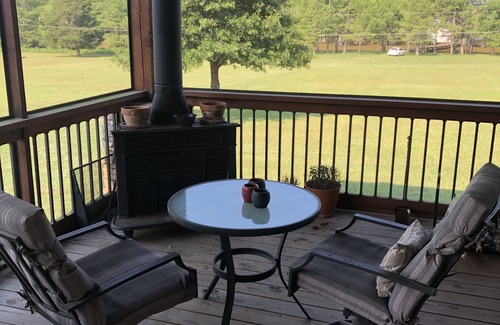 East Point House | Idyllic Lake Front Retreat with Family-Friendly Amenities
