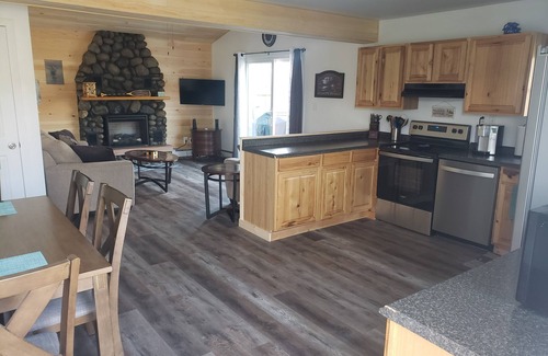 Ticonderoga House | Unforgettable Family Retreat with Boat Dock & Pool Access