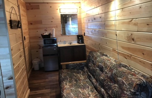 Marenisco Cottage | Cozy Lake Gogebic Private Cabin - Pet Friendly & Kitchen