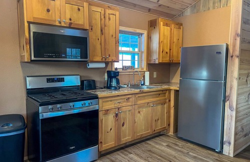 Daisy Cabin | Lake Greeson Cabin with Private ATV Access on 8 Acres