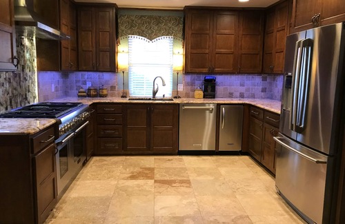 Rockwell House | Lake Hamilton Retreat with Spa, Pool & Lake Views