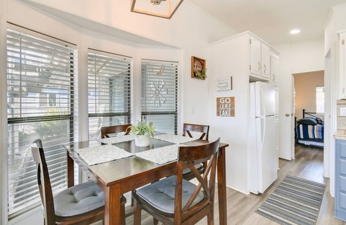 Lake Havasu City Cottage | Lake Havasu Cottage: Breathtaking Mountain Views & Beach Access