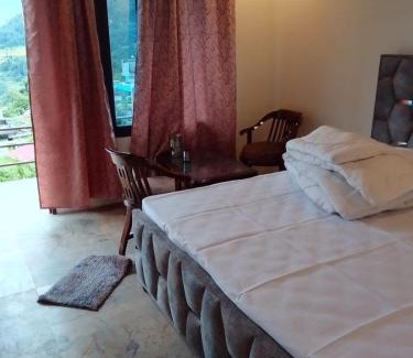 Ukhimath Resort | Explore Lake Haven Resort: Family-Friendly Getaway in Sari