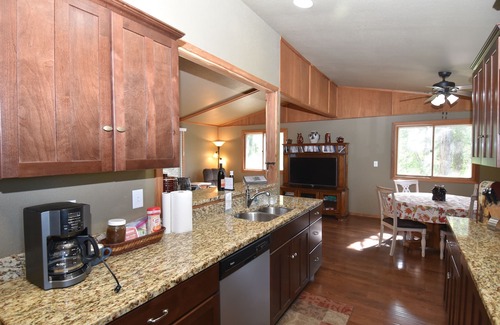 Camdenton House | Lake Home Near HaHa Tonka State Park with Free Kayaking