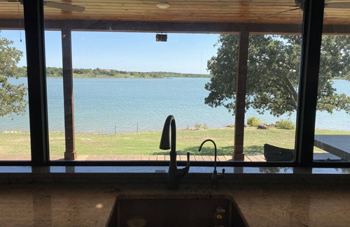 Breckenridge House | Pet-Friendly Lake Home on a 22-Acre Peninsula, Rated 9.8