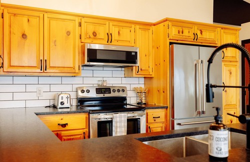 Breezy Point Cabin | Idyllic Lake Home on Pelican: Steps to Fun & Amenities!