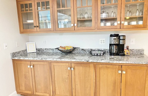 Waterboro House | Lake Home with Hot Tub, Gym & Free Golf Cart - 10/10 Rating