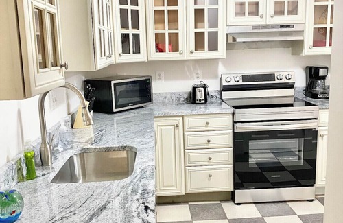 Waterboro House | Lake Home with Hot Tub, Gym & Free Golf Cart - 10/10 Rating