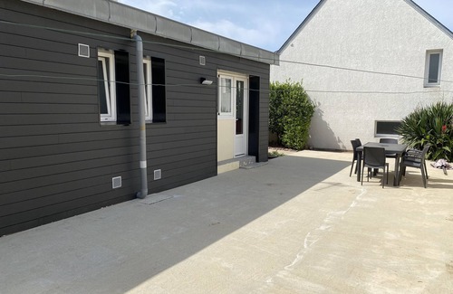 Le Fort Bloque House | Beachside Retreat: Perfect for Families and Pets