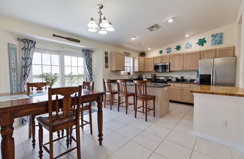 Lake Placid House | Lake House Family Retreat: Oceanfront with Water Toys