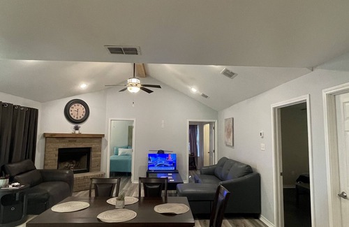 Hawkins House | Relaxing Lake House Getaway with Boat Pier & Pool Access