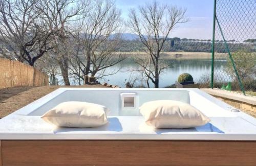 Monterosi House | Lake House I Pioppi: Private Beach & Oceanfront Views