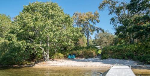 Centerville House | Beautiful Lake House in Centerville with Private Water Access