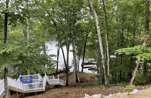 Shapleigh House | Indulge in Lake House Elegance on Mousam Lake