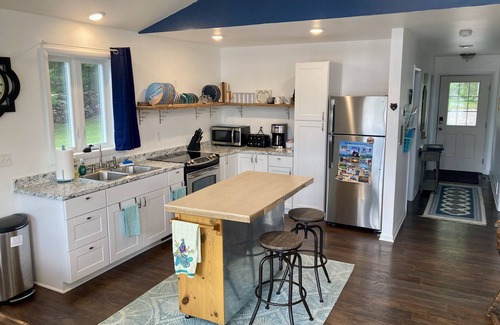 South Branch House | Unforgettable Stay at Lake House on Jose Lake with Ocean Views