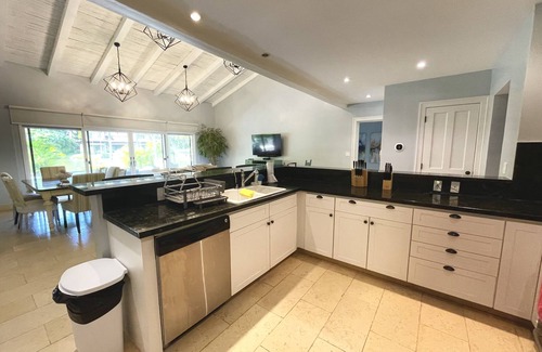 Playa Blanca House | Lake House: Relax by the Pool Near Beach Club & Ocean Views