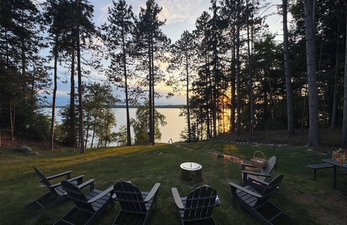Lac du Flambeau Cottage | Lake House Retreat on Beautiful Fence Lake, 2-Bedroom with WiFi, AC