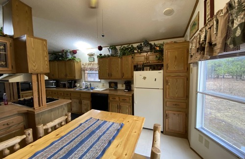 Wisconsin Dells House | Lake House Retreat: Relax by the Lake with Your Dog