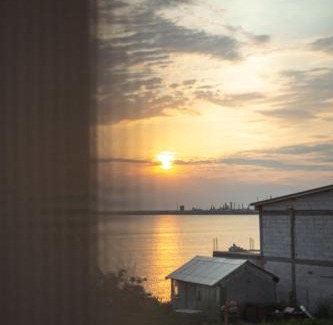 Navodari House | Guest Rated 9.9: Family-Friendly Lake House Getaway
