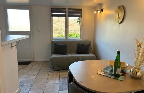 Saint-Pee-sur-Nivelle Apartment | Pet-Friendly Retreat at Lake House St Pee Sur Nivelle