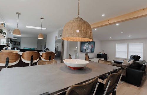 Athens House | Lake House Retreat with Arcade Games near Hudson-Catskills
