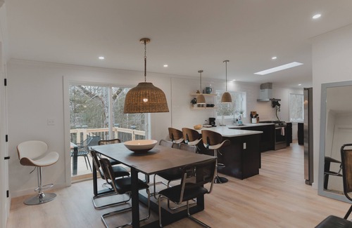Athens House | Lake House Retreat with Arcade Games near Hudson-Catskills