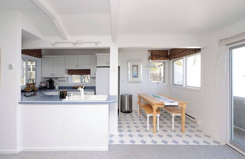Richwood Cabin | Experience Lake Ida Oasis: Rated 10/10 with Ocean Views
