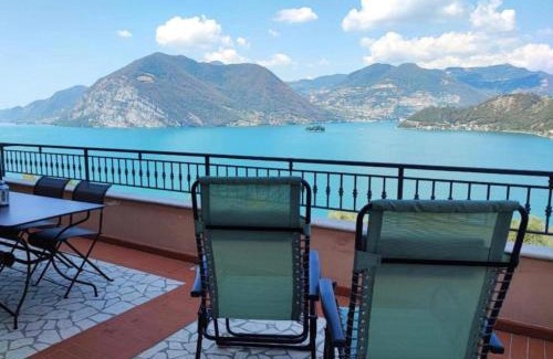 Sulzano Apartment | Discover Lake Iseo - Gli Ulivi 1 with Ocean Views