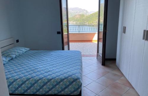 Sulzano Apartment | Discover Lake Iseo - Gli Ulivi 1 with Ocean Views