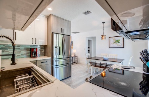 Summerland Key House | Pet-Friendly Canal Front Home on Summerland Key Awaits