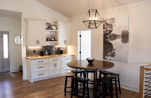 West Union House | Waterfront Retreat at Lake Keowee with Ocean Views & Kitchen