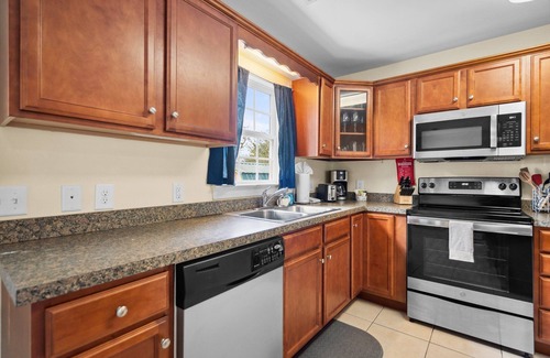 Boiling Spring Lakes House | Lake Keziah House-Lake View, Spacious, & Private!