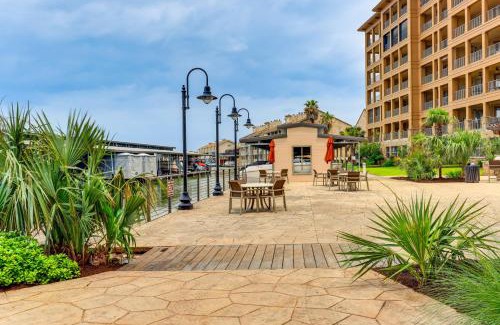 Horseshoe Bay Apartment | Captivating Lake LBJ Condo with Private Balcony & Views