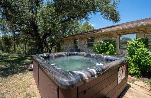 Granite Shoals House | Lake LBJ Pet Friendly Home