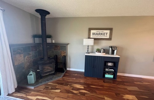 Maple Lake Cabin | Experience Lake Life with Pet-Friendly Amenities & Spa