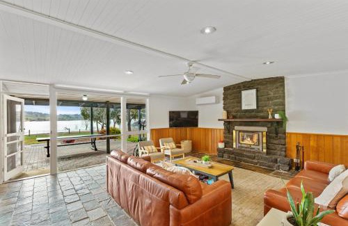 Mansfield House | Lake Lodge