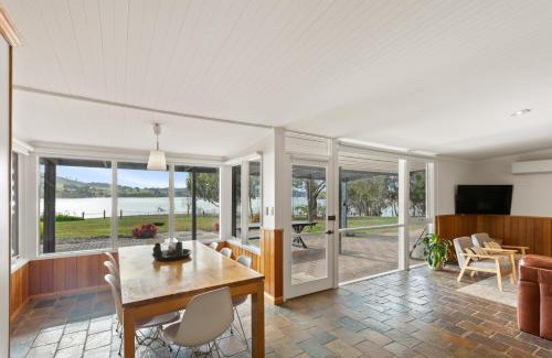 Mansfield House | Lake Lodge