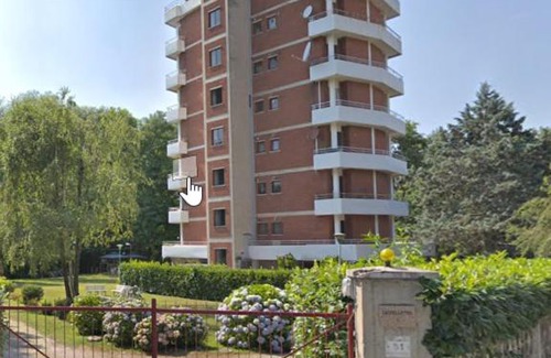 Villaggi Apartment | Lake Maggiore Apartment: Ocean View & Private Beach Access