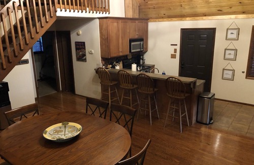 Dadeville House | Unforgettable Lake Martin Cabin Escape with Pet-Friendly Perks