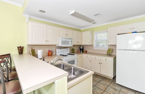 Dadeville Condo | Captivating Views and Amenities at Lakes & Land Resort
