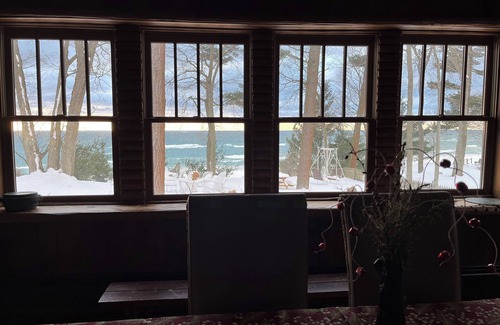Muskegon Cottage | Beautiful Lake Michigan Log Cabin Cottage with Ocean Views